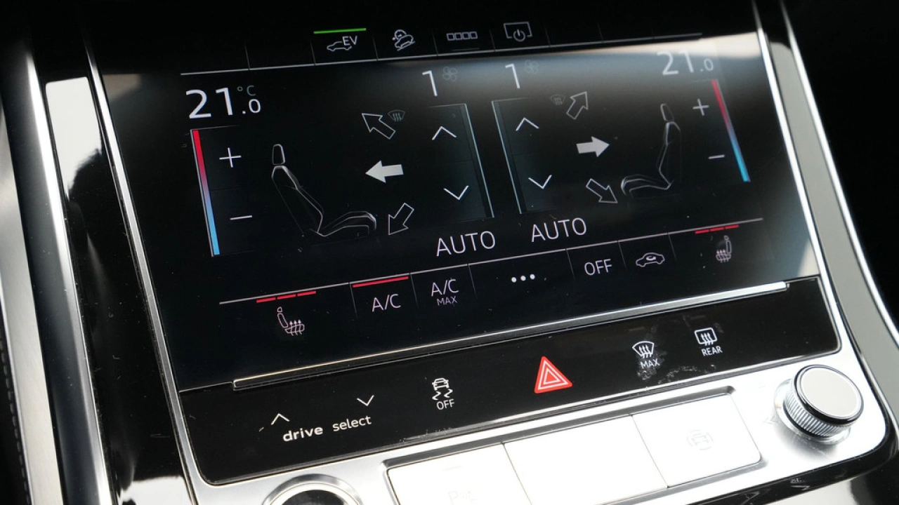 Audi Q8 55 TFSI e quattro 395pk Pro Line S-Line