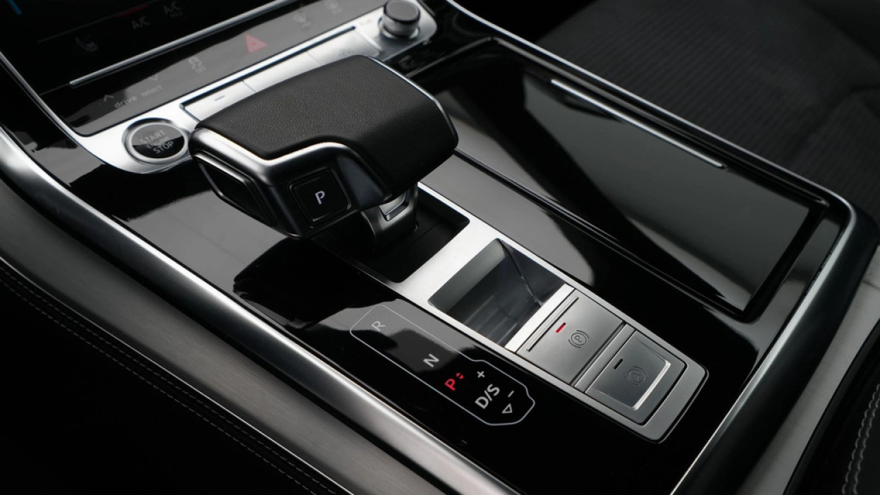 Audi Q8 55 TFSI e quattro 395pk Pro Line S-Line