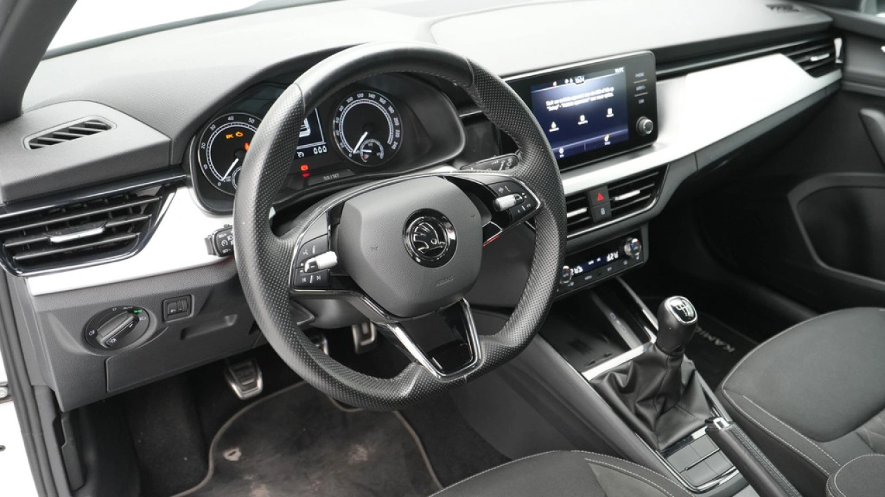 Škoda Kamiq 1.0 TSI 115pk Sport Business