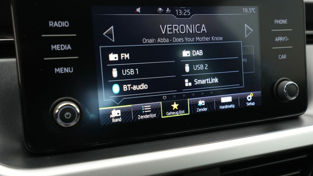 Škoda Kamiq 1.0 TSI 115pk Sport Business