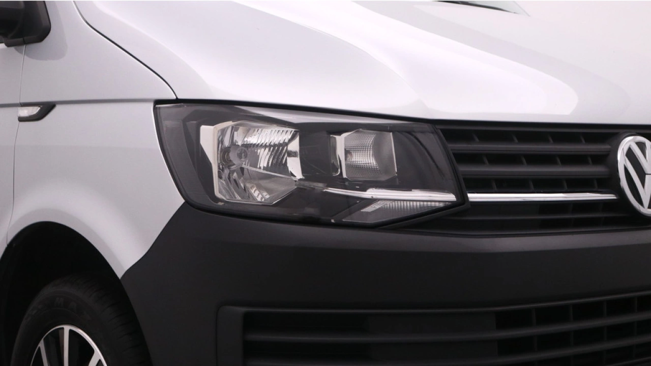 VW Bedrijfswagens Transporter L2H1 Dubbel Cabine 2.0 TDI 102pk Trendline