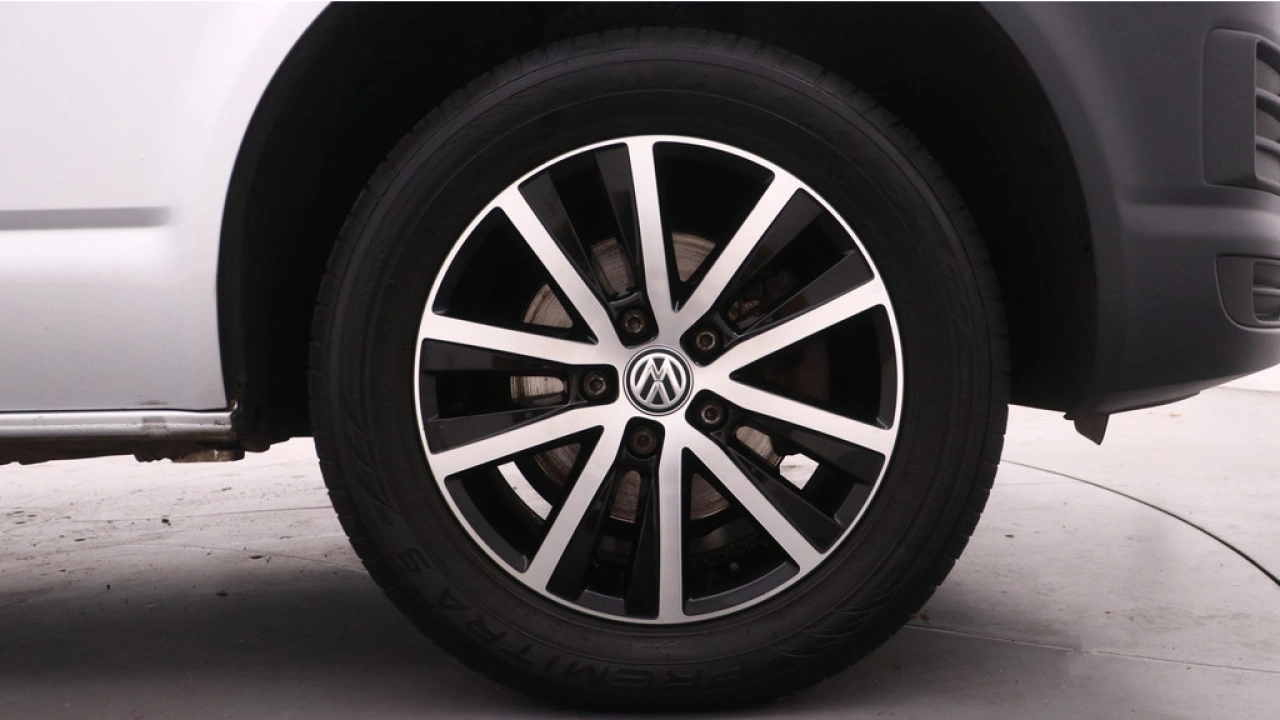 VW Bedrijfswagens Transporter L2H1 Dubbel Cabine 2.0 TDI 102pk Trendline