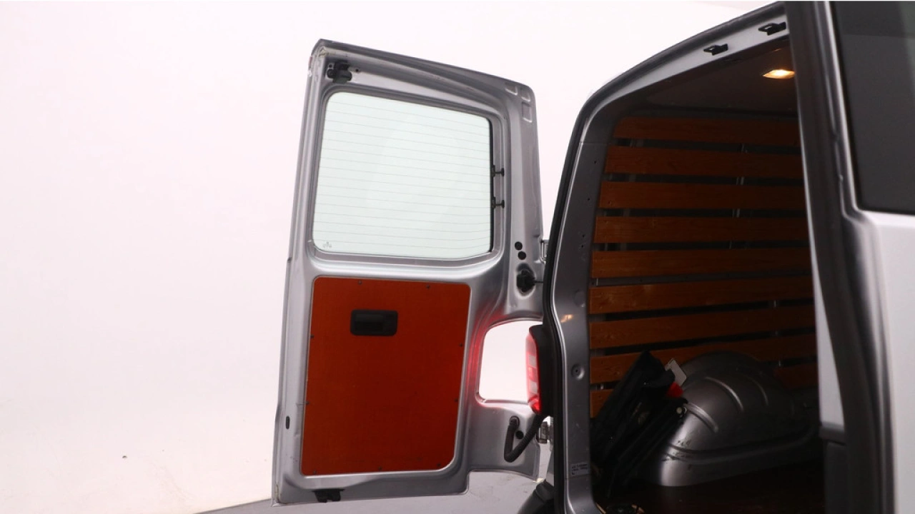 VW Bedrijfswagens Transporter L2H1 Dubbel Cabine 2.0 TDI 102pk Trendline