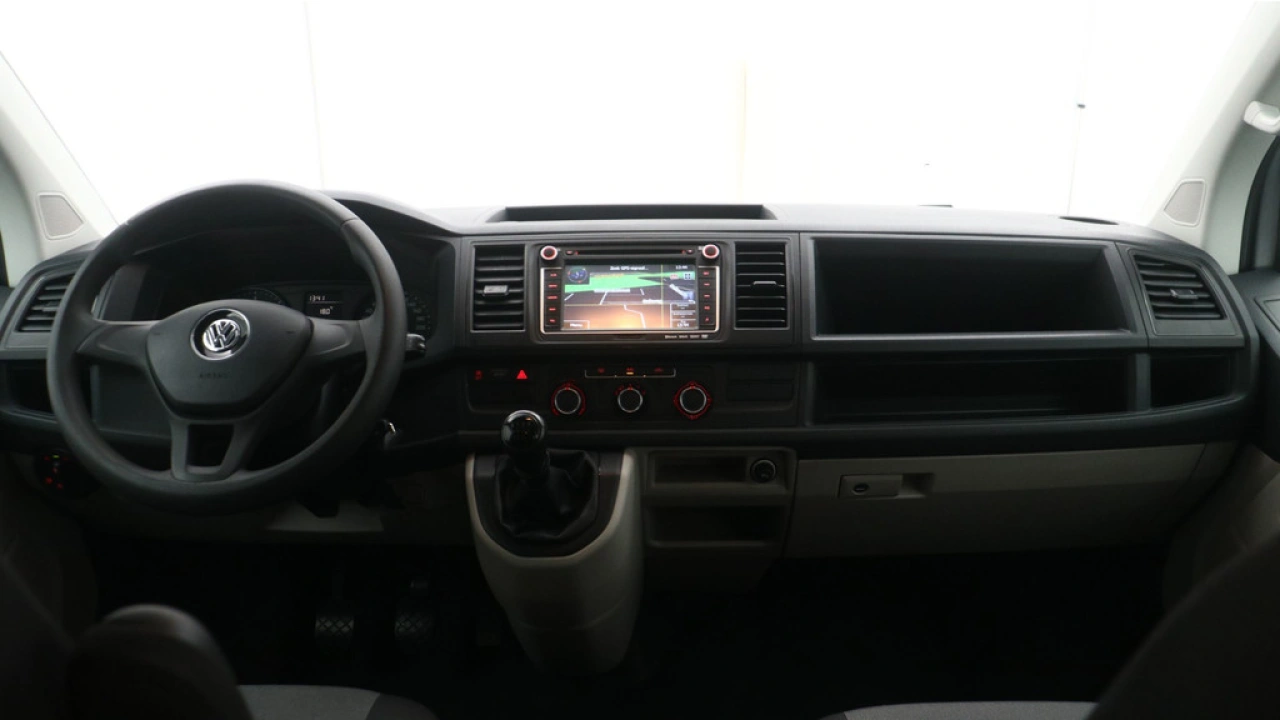 VW Bedrijfswagens Transporter L2H1 Dubbel Cabine 2.0 TDI 102pk Trendline