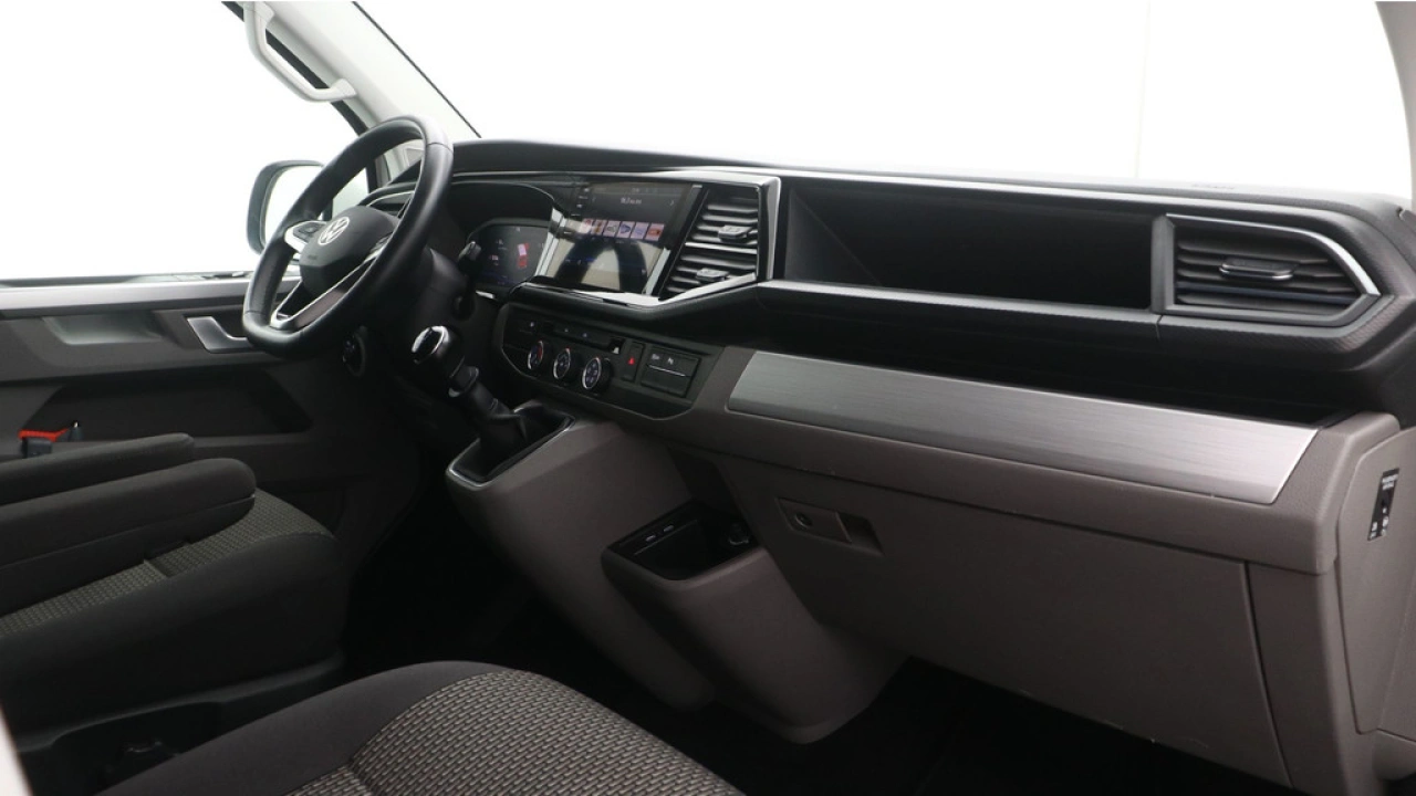 VW Bedrijfswagens Transporter L2H1 2.0 TDI 110pk Bulli