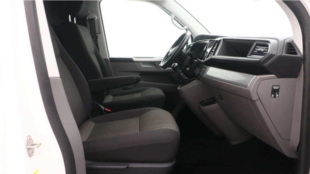 VW Bedrijfswagens Transporter L2H1 2.0 TDI 110pk Bulli