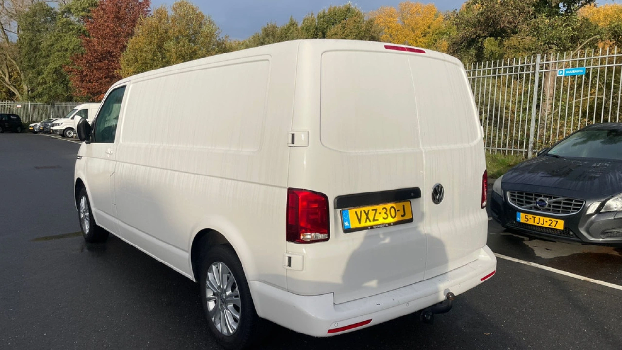 VW Bedrijfswagens Transporter L2H1 2.0 TDI 110pk Bulli