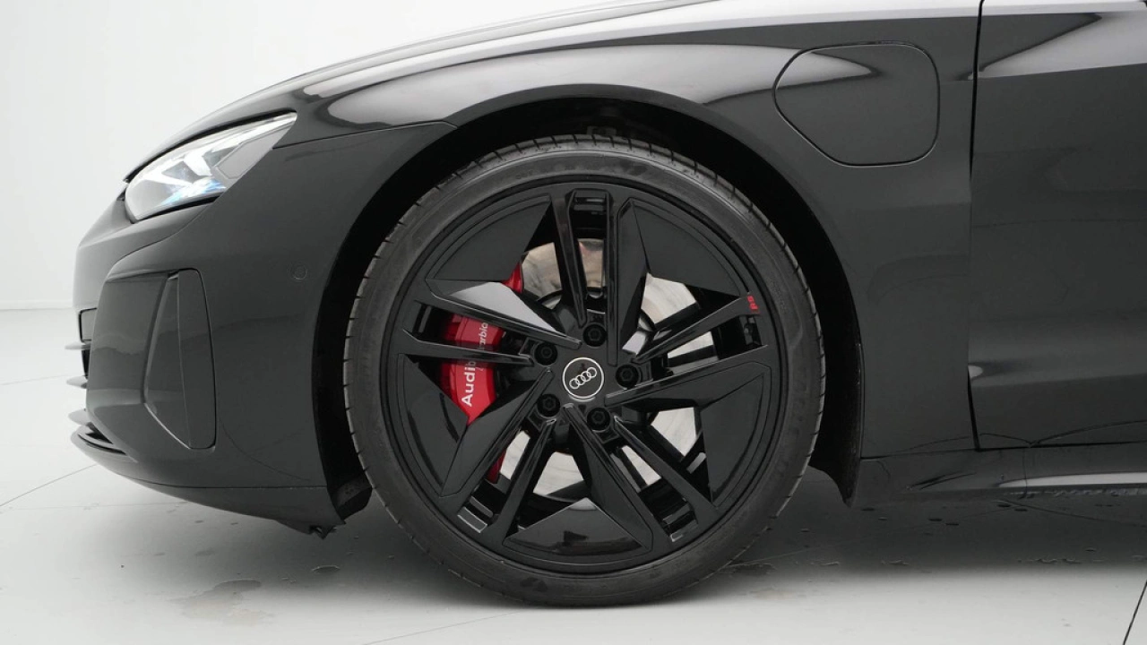 Audi e-tron GT RS 93 kWh 600pk