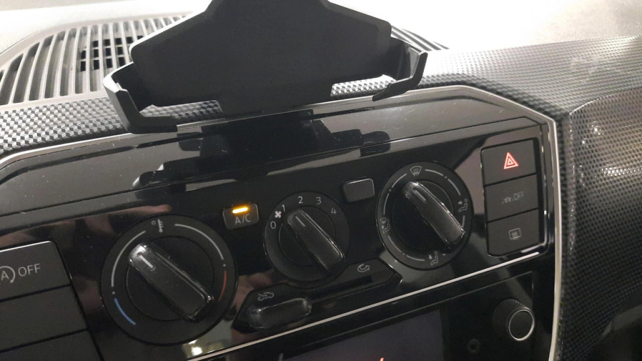 Volkswagen up! 1.0 Airco | Smartphone integratie | Lane Assist | DAB