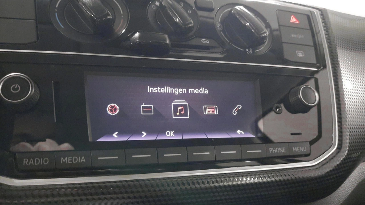 Volkswagen up! 1.0 Airco | Smartphone integratie | Lane Assist | DAB