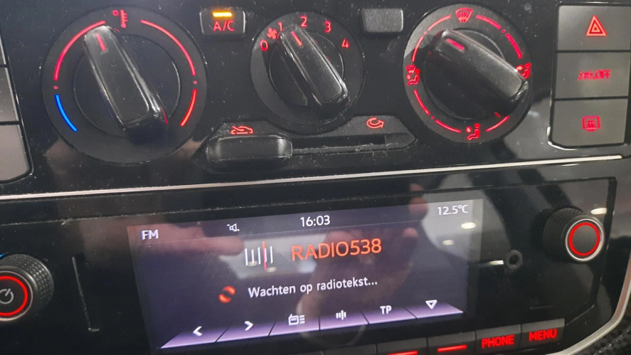 Volkswagen up! 1.0 Airco | Smartphone integratie | Lane Assist | DAB