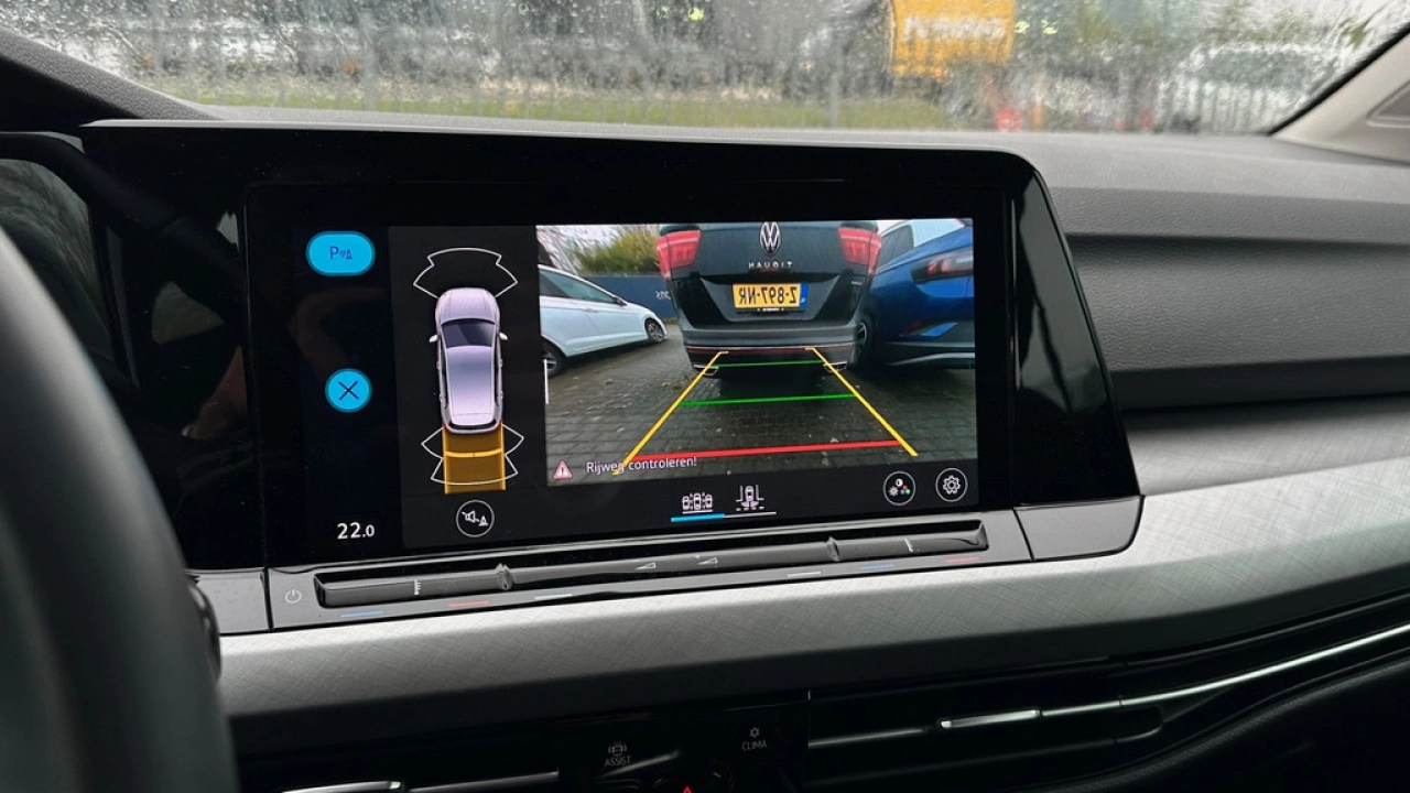 Volkswagen Golf 1.0 TSI 110pk Life Navigatie Camera