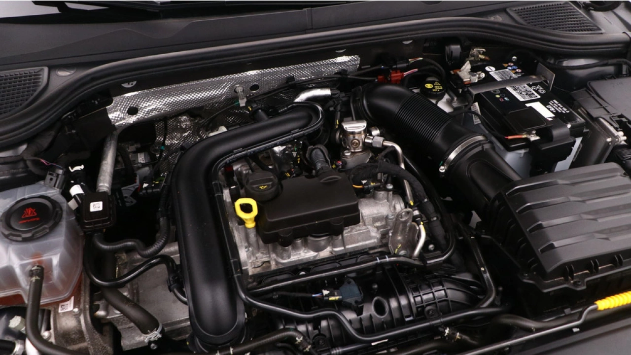 Volkswagen Golf 1.0 TSI 110pk Life Navigatie Camera