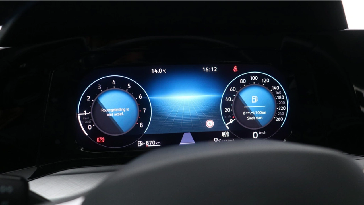 Volkswagen Golf 1.0 TSI 110pk Life Navigatie Camera