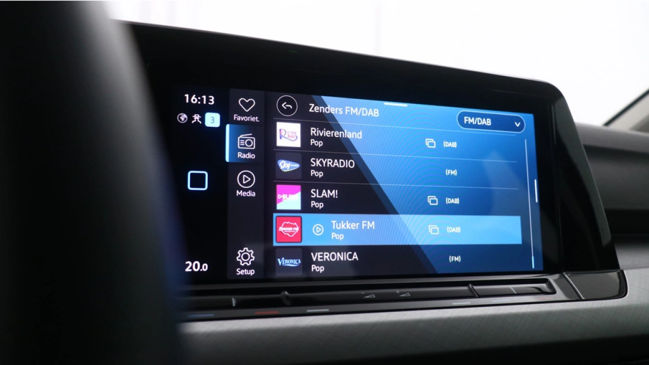 Volkswagen Golf 1.0 TSI 110pk Life Navigatie Camera