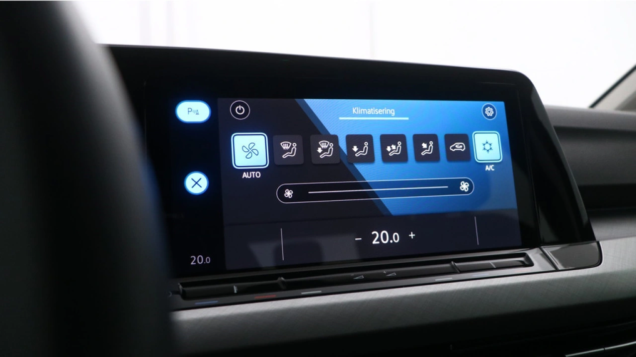 Volkswagen Golf 1.0 TSI 110pk Life Navigatie Camera