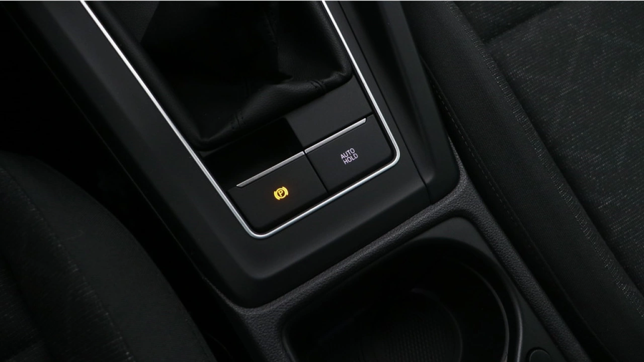 Volkswagen Golf 1.0 TSI 110pk Life Navigatie Camera