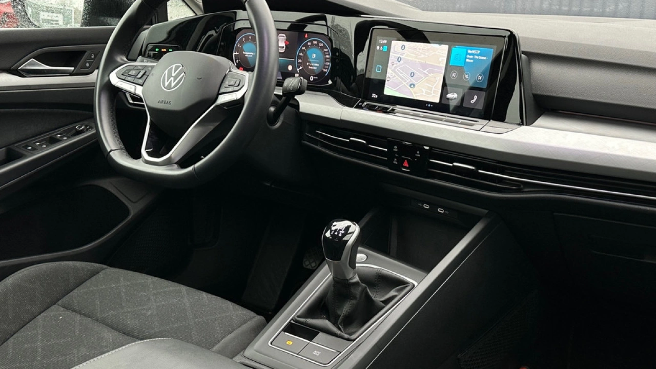 Volkswagen Golf 1.0 TSI 110pk Life Navigatie Camera