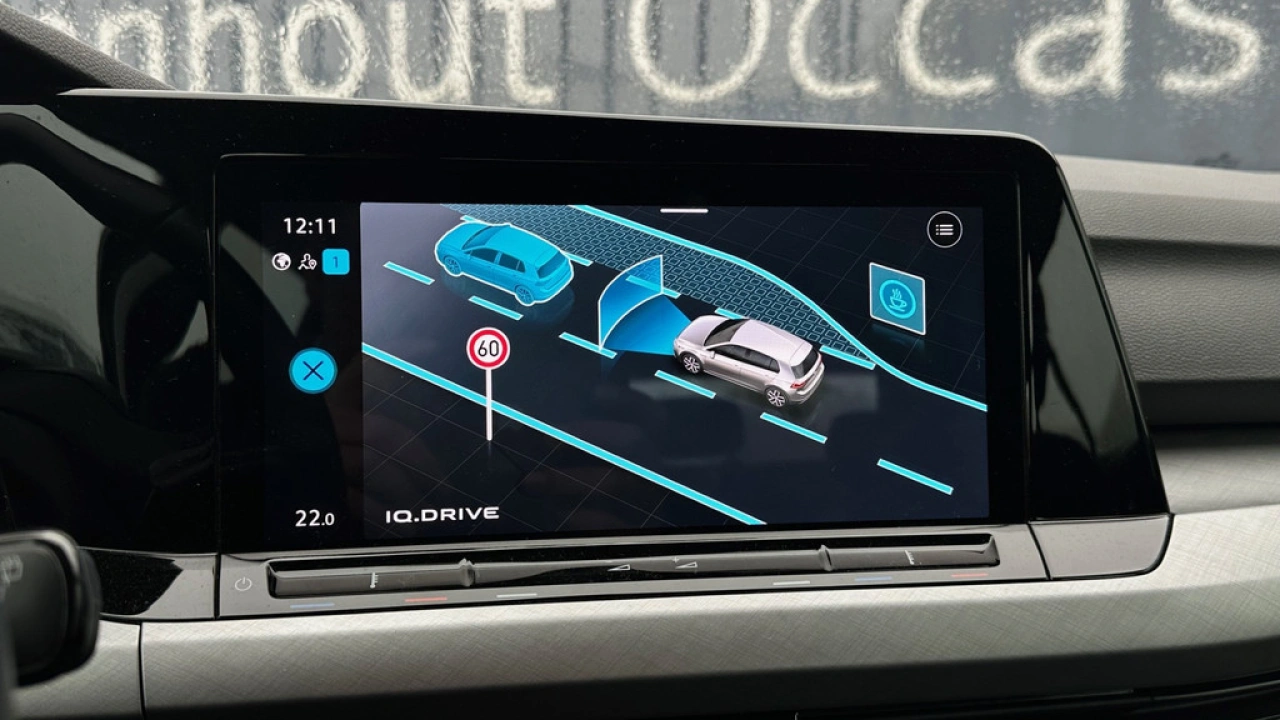 Volkswagen Golf 1.0 TSI 110pk Life Navigatie Camera