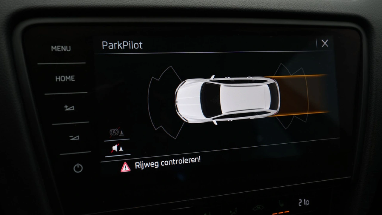 Škoda Octavia Combi 1.5 TSI 150pk DSG Greentech Business Edition Plus