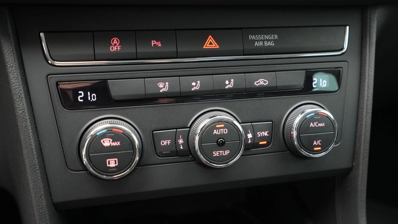 SEAT León ST 1.0 TSI 115pk DSG Style Business Intense