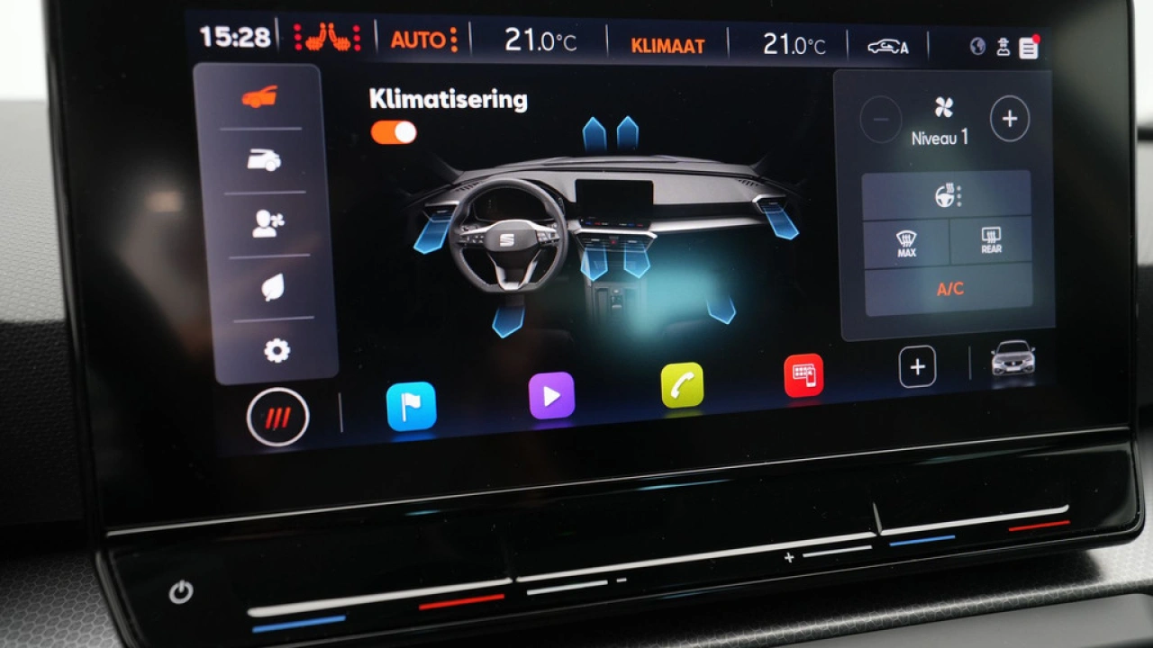 SEAT Leon 1.0 eTSI 110 pk DSG Style Business Intense