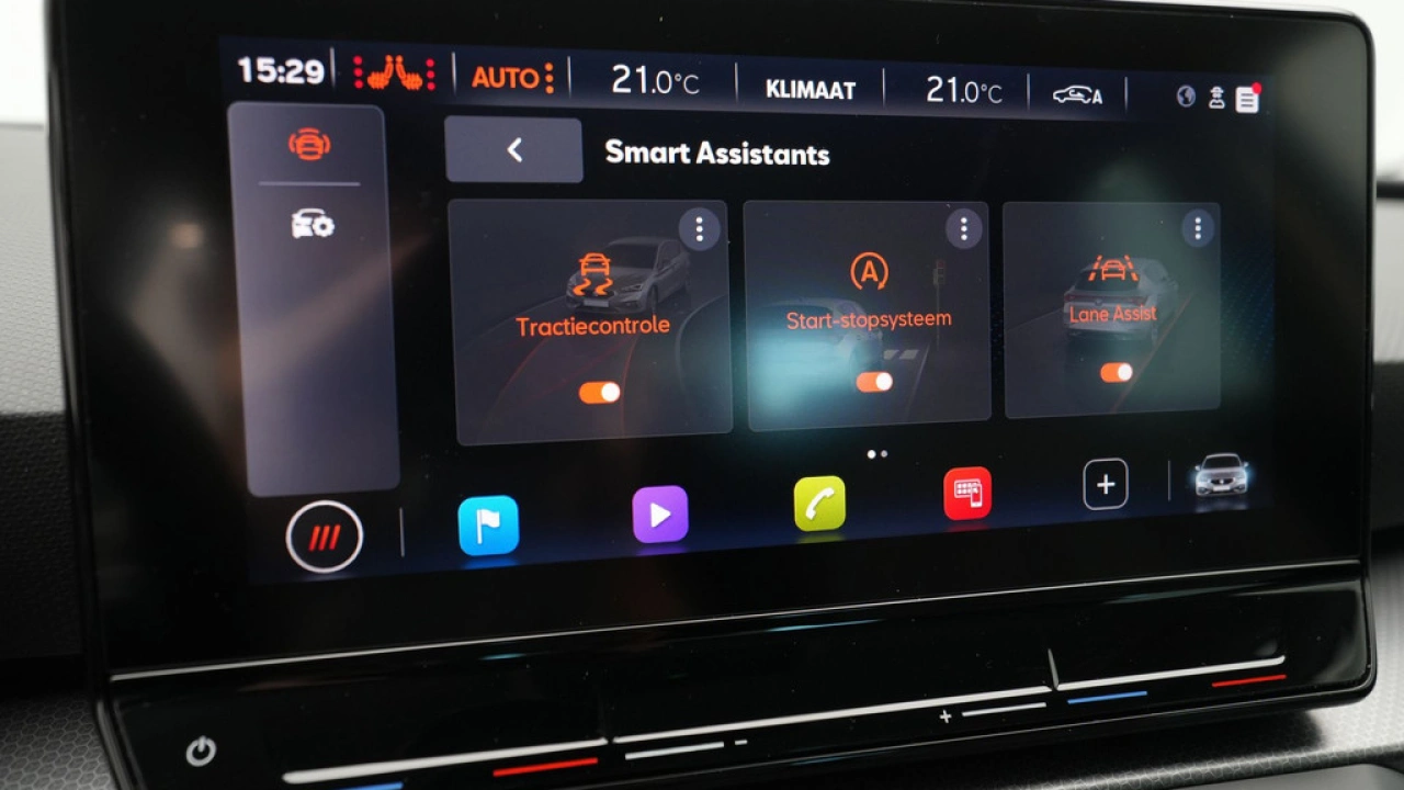 SEAT Leon 1.0 eTSI 110 pk DSG Style Business Intense