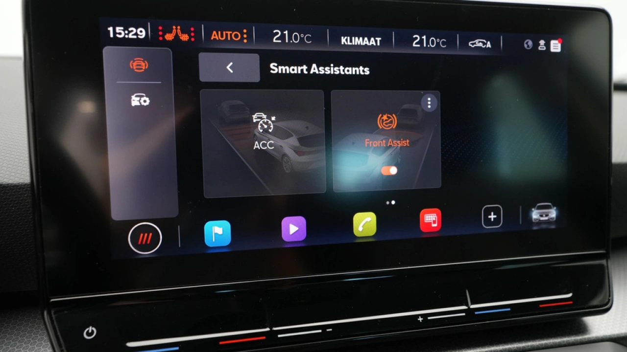 SEAT Leon 1.0 eTSI 110 pk DSG Style Business Intense