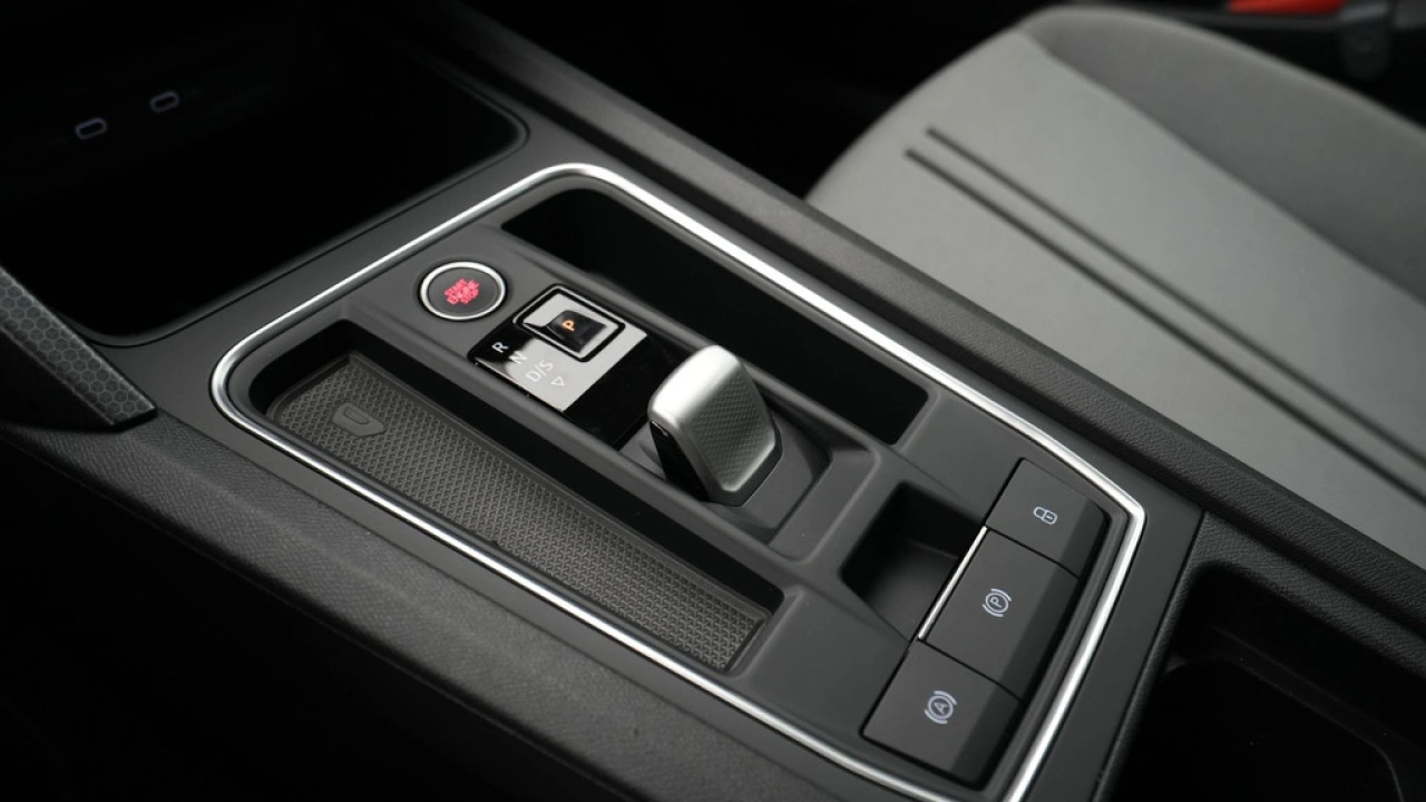 SEAT Leon 1.0 eTSI 110 pk DSG Style Business Intense