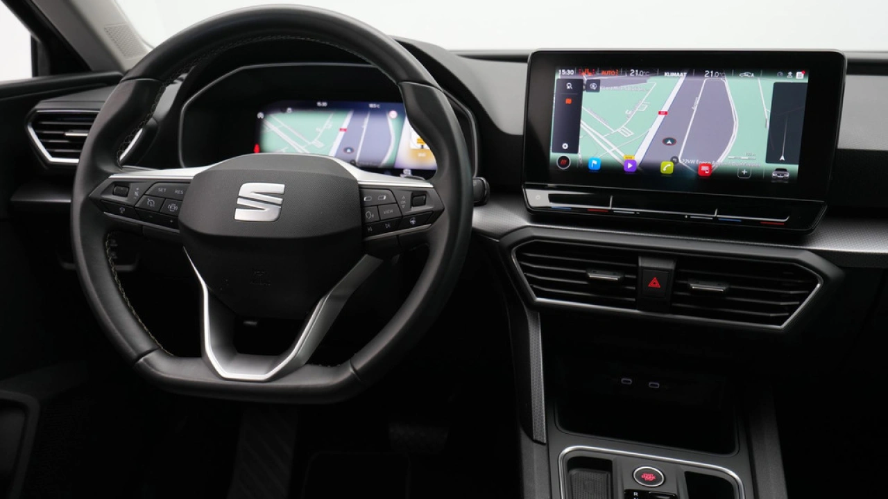 SEAT Leon 1.0 eTSI 110 pk DSG Style Business Intense