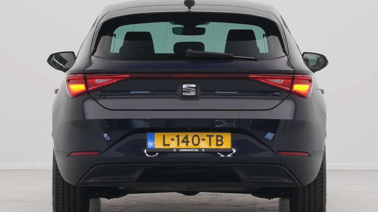 SEAT Leon 1.0 eTSI 110 pk DSG Style Business Intense