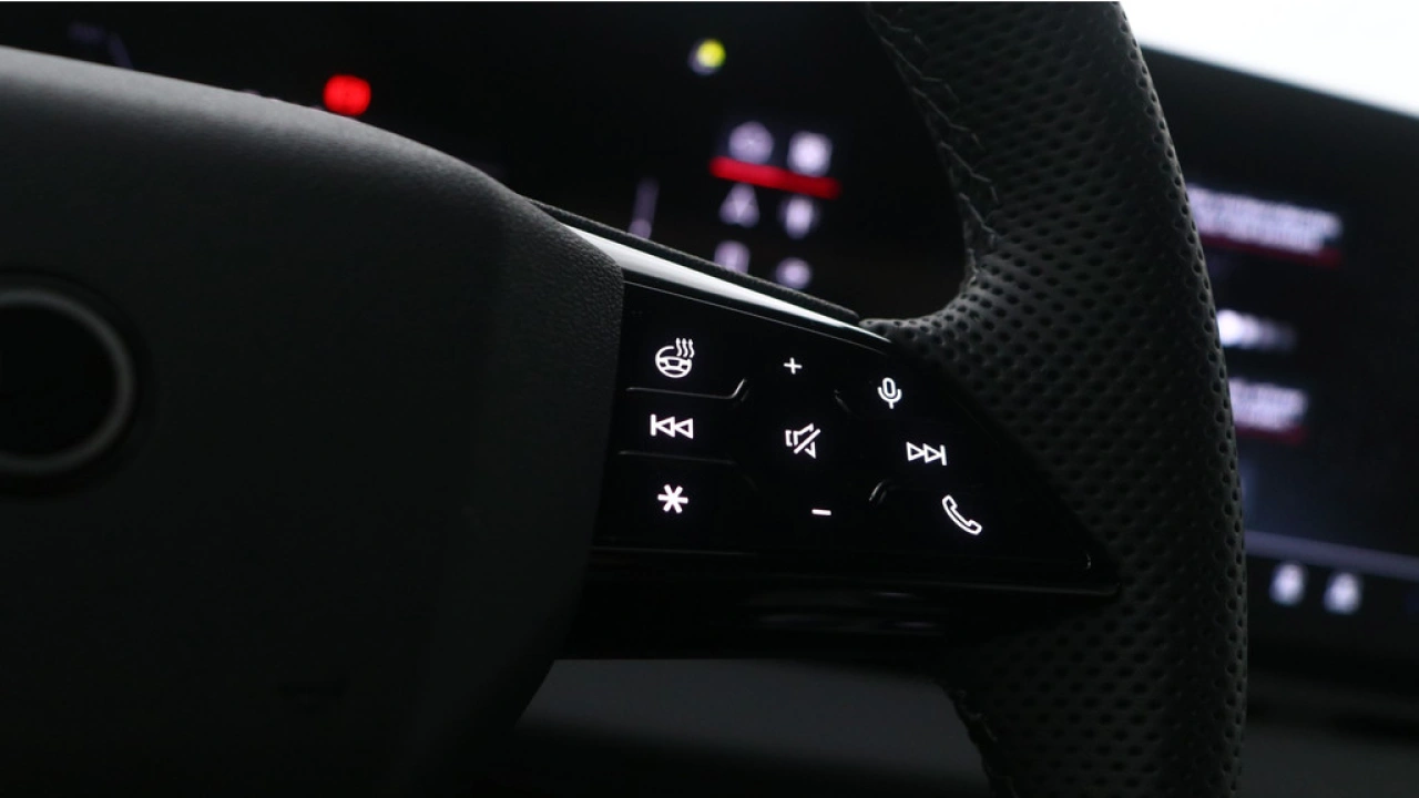 Audi Q6 e-tron Launch edition performance 100 kWh