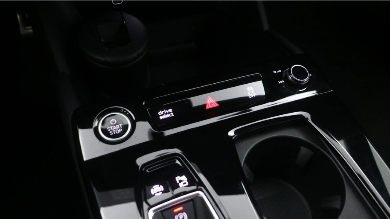 Audi Q6 e-tron Launch edition performance 100 kWh