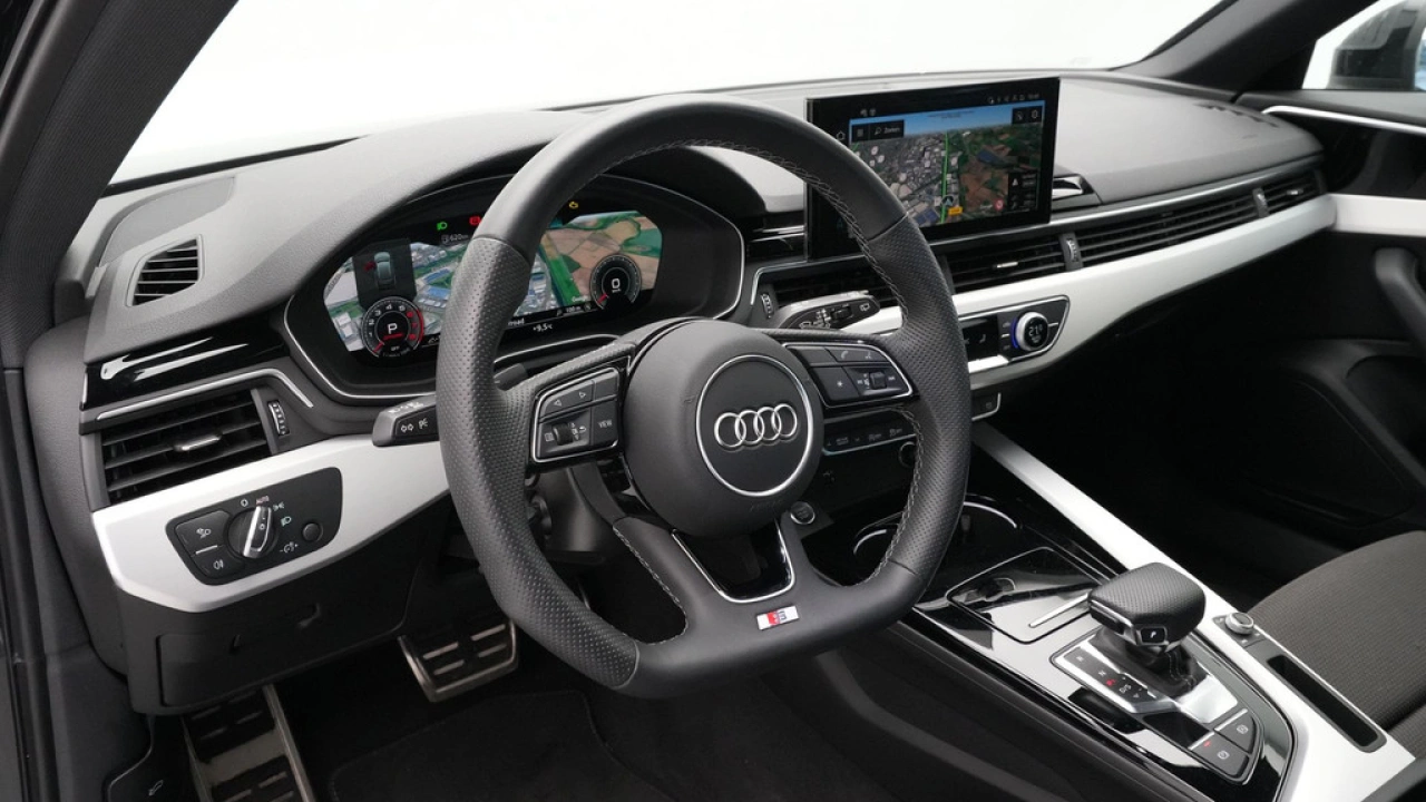Audi A4 Avant 35 TFSI S Line edition