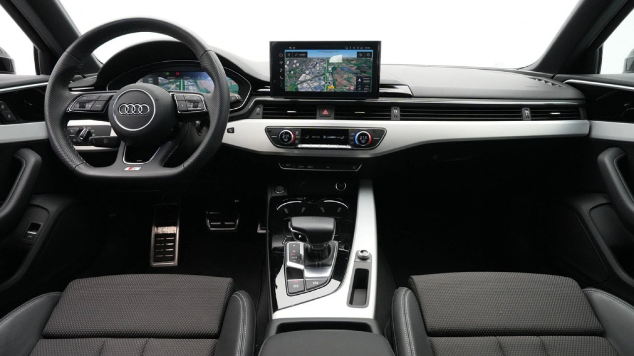 Audi A4 Avant 35 TFSI S Line edition