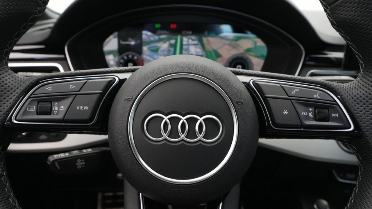 Audi A4 Avant 35 TFSI S Line edition