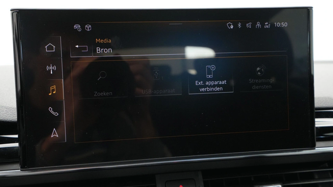 Audi A4 Avant 35 TFSI S Line edition