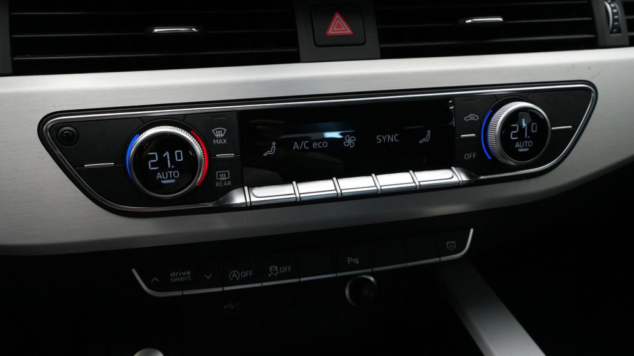 Audi A4 Avant 35 TFSI S Line edition