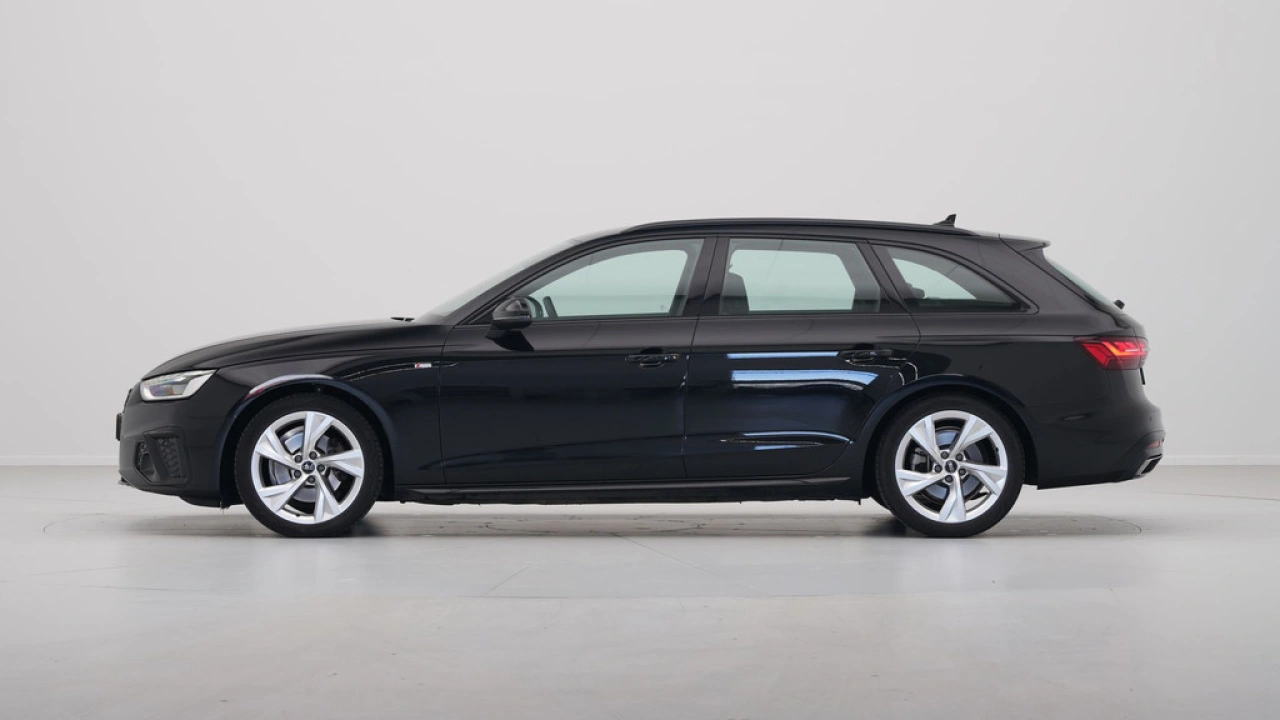 Audi A4 Avant 35 TFSI S Line edition