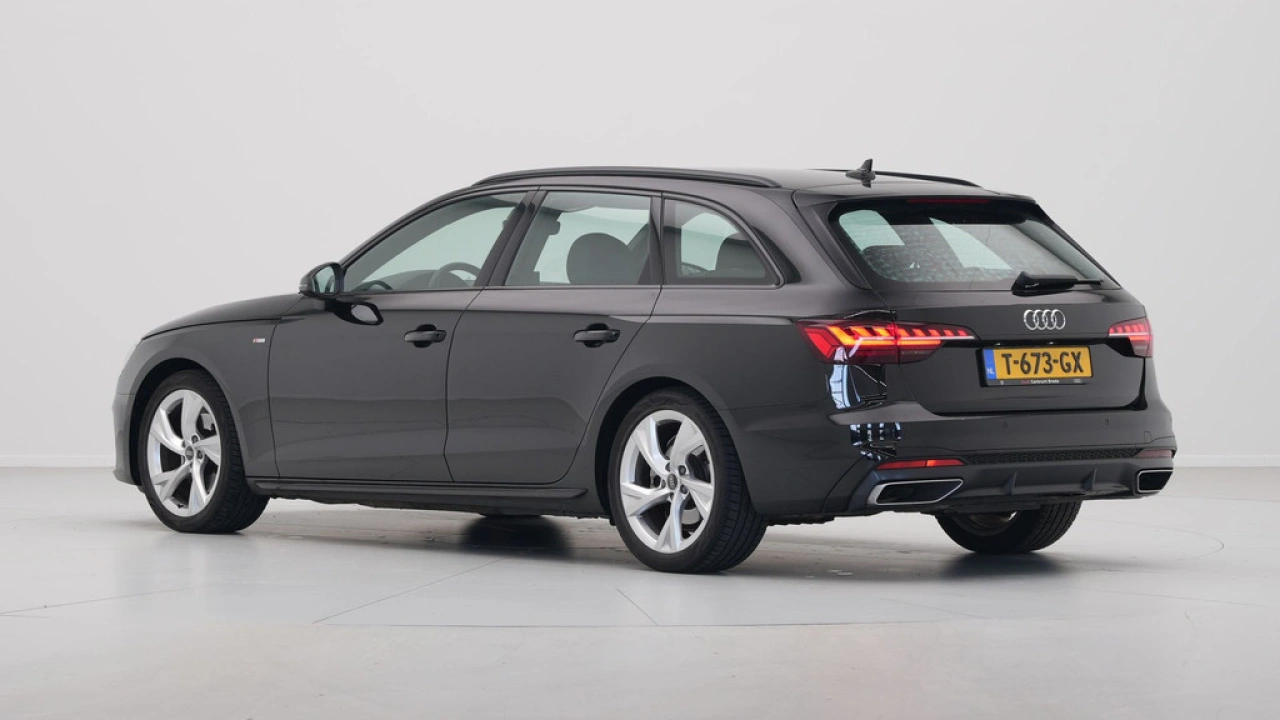 Audi A4 Avant 35 TFSI S Line edition