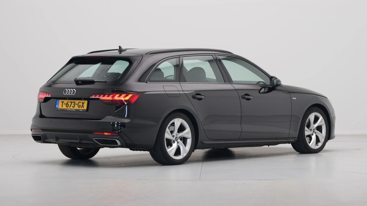 Audi A4 Avant 35 TFSI S Line edition