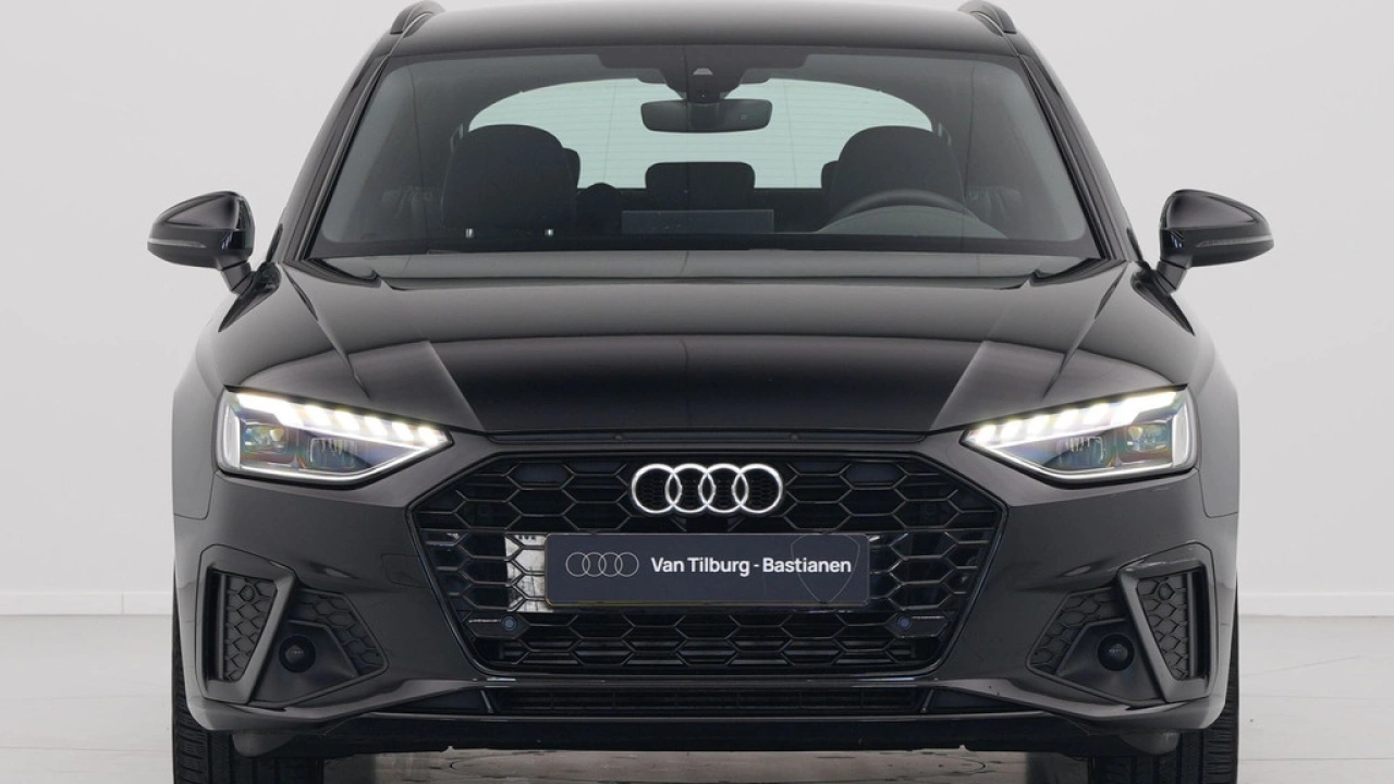 Audi A4 Avant 35 TFSI S Line edition