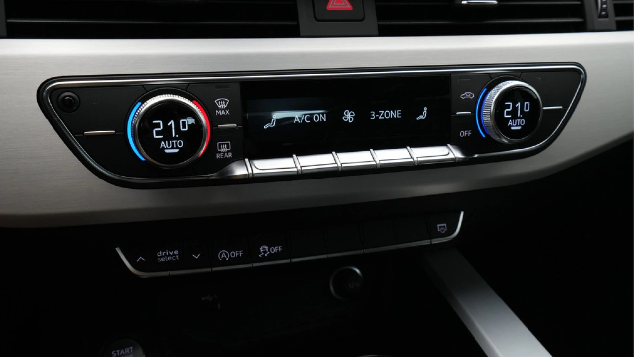 Audi A4 Avant 35 TFSI S Line edition Competition