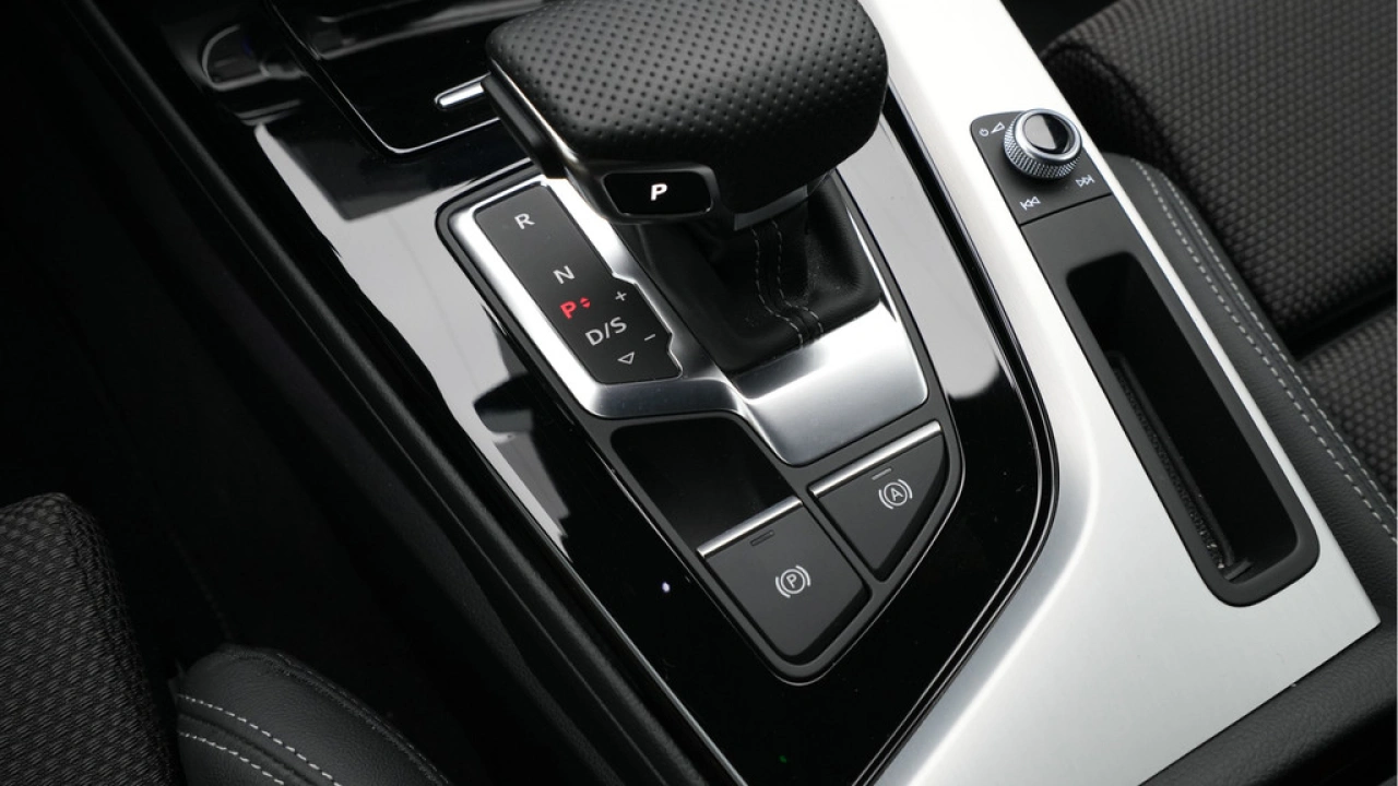 Audi A4 Avant 35 TFSI S Line edition Competition