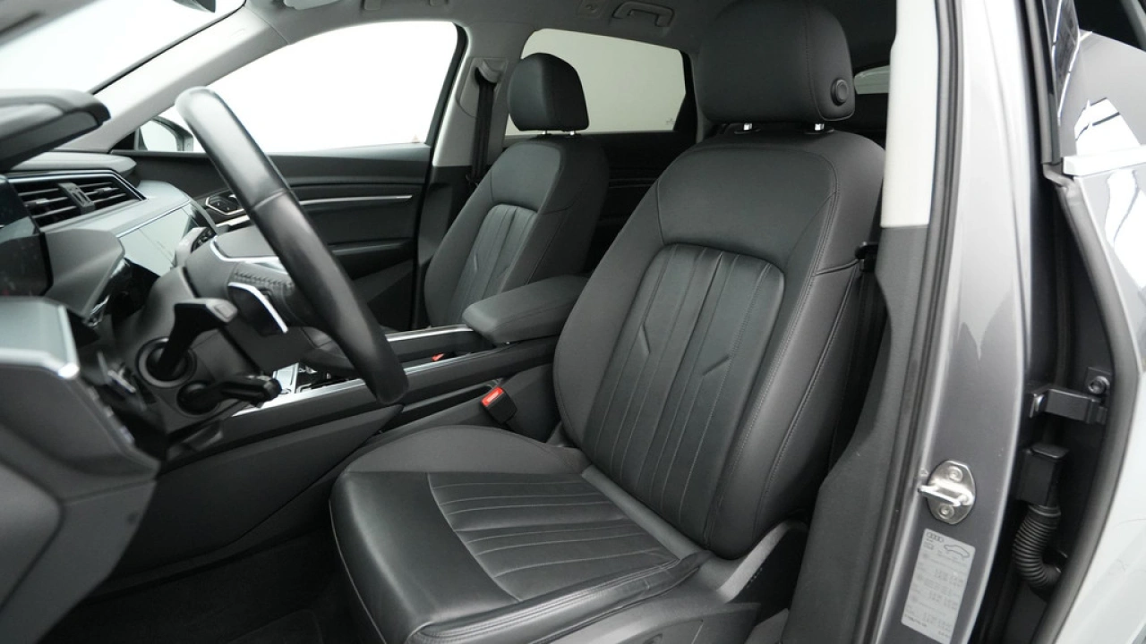 Audi e-tron 55 quattro 408pk S-Line edition 95 kWh