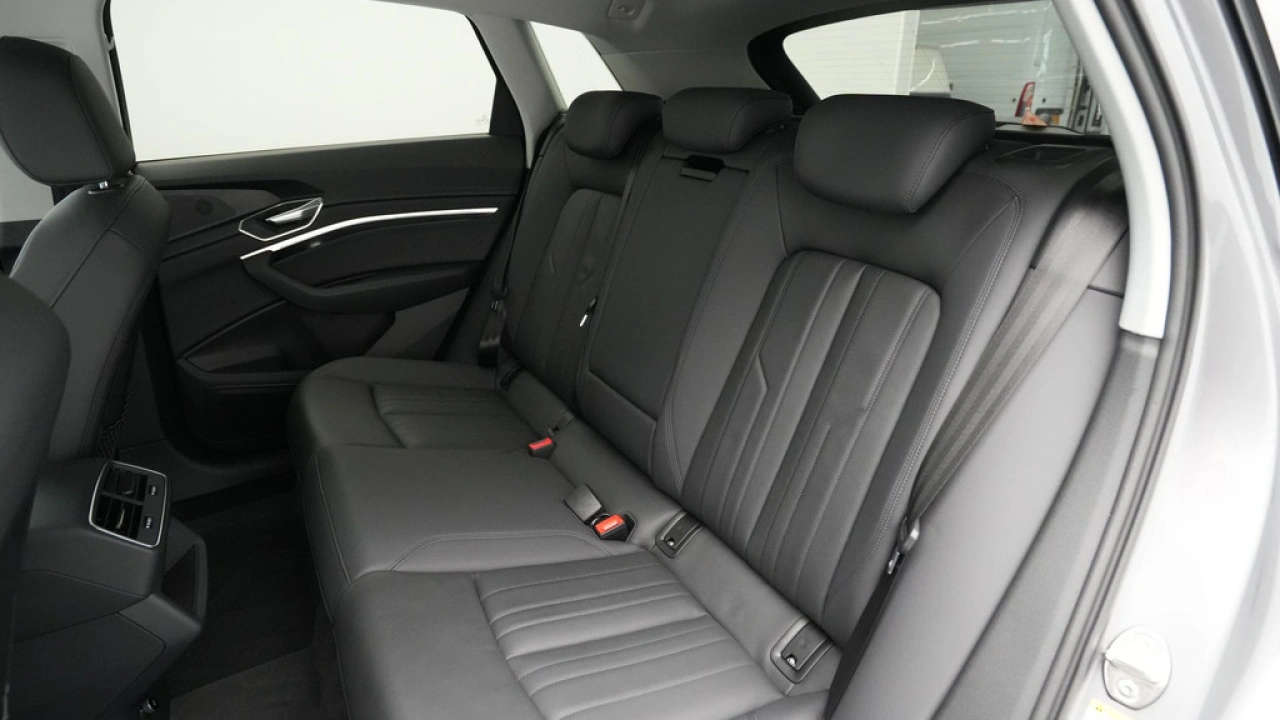 Audi e-tron 55 quattro 408pk S-Line edition 95 kWh