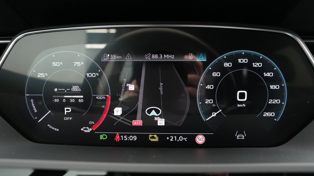 Audi e-tron 55 quattro 408pk S-Line edition 95 kWh
