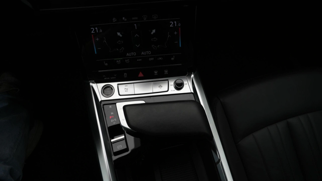 Audi e-tron 55 quattro 408pk S-Line edition 95 kWh