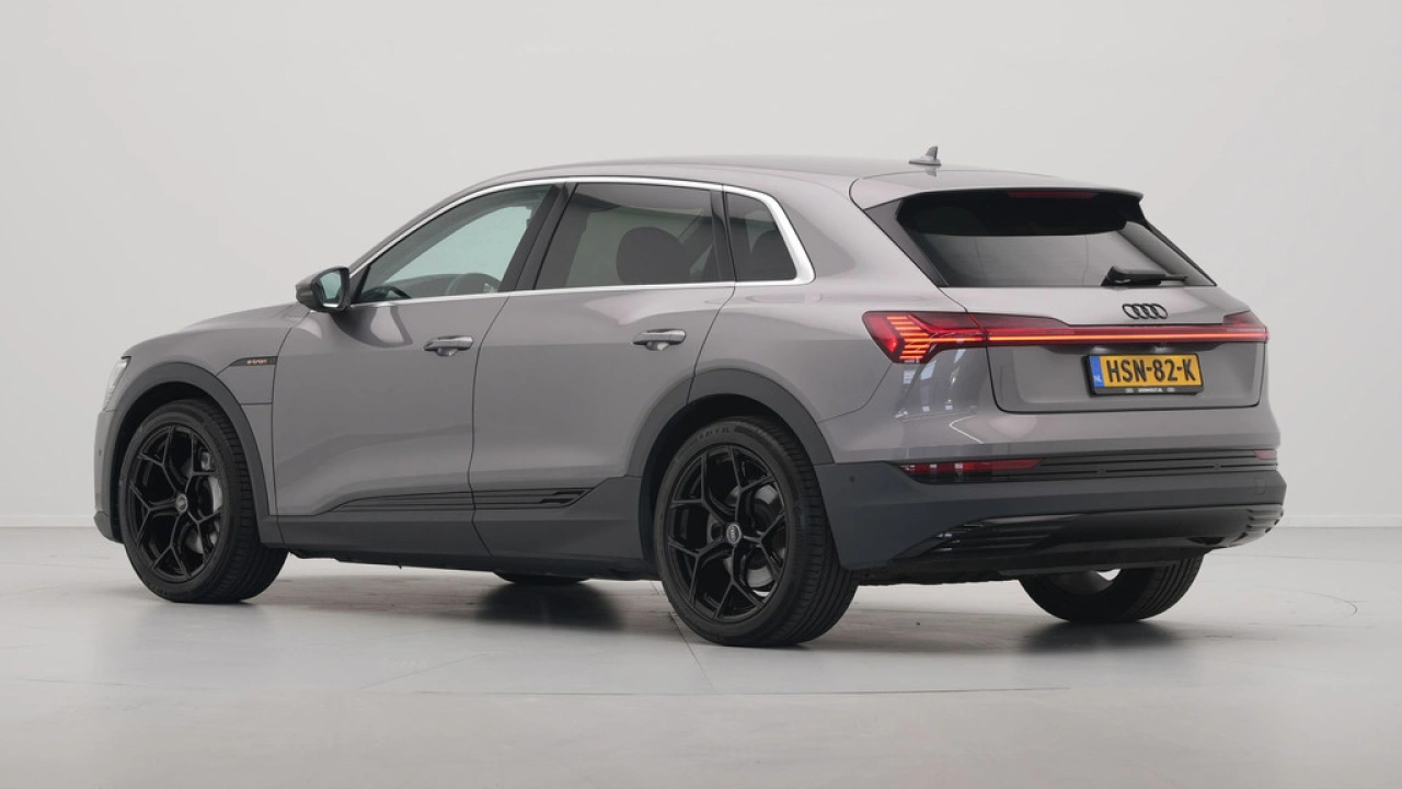 Audi e-tron 55 quattro 408pk S-Line edition 95 kWh