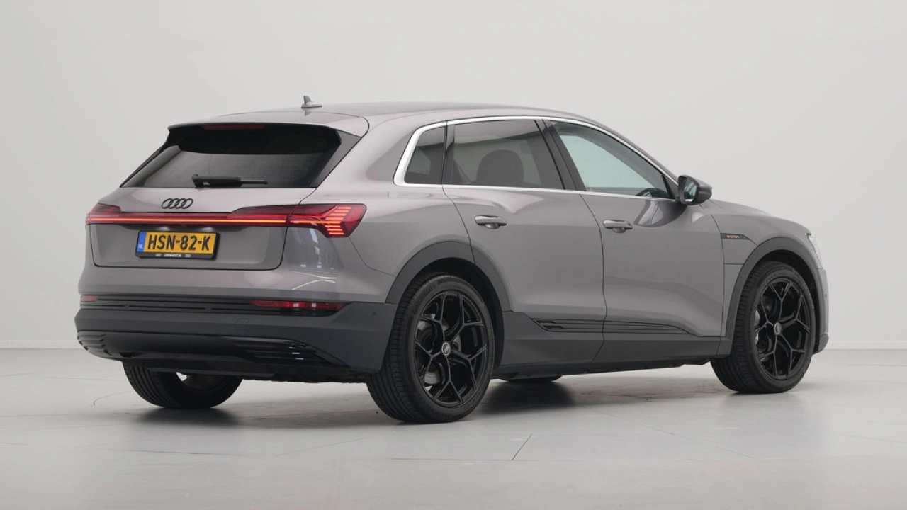 Audi e-tron 55 quattro 408pk S-Line edition 95 kWh